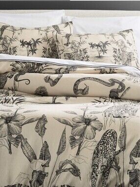 Exclusive Best seller
Midnight Jungle Linen King Duvet Cover,$329.00
